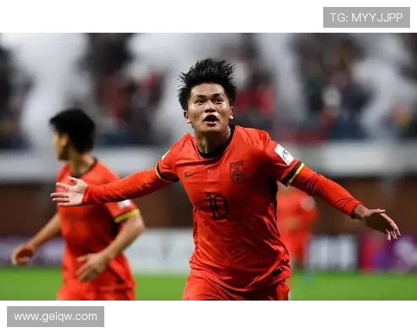 海港新星蒯纪闻德转身价飙升至 27.5 万欧元 入选国足东亚杯名单 海港新星蒯纪闻德转身价飙升至 27.5 万欧元 入选国足东亚杯名单